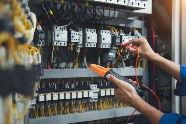 Best Circuit Breaker Repair  in Pine Lakes, FL